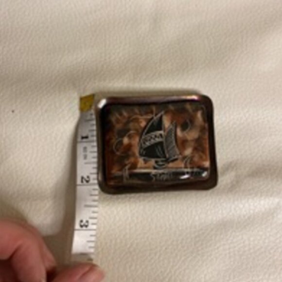 Brown Boat Design Belt Buckle 2"x2.5" Vintage-Style Western Accessory - Picture 3 of 5